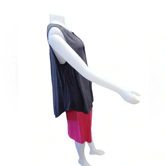 Torrid The Harper Hi  Lo Sleeveless Grey Tank Top Size 2 - Picture 4 of 9